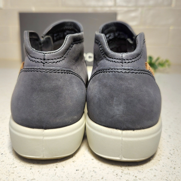 New Women's ECCO Soft 7 Low Ankle Bootie, Color Dark Shadow - Picture 5 of 8